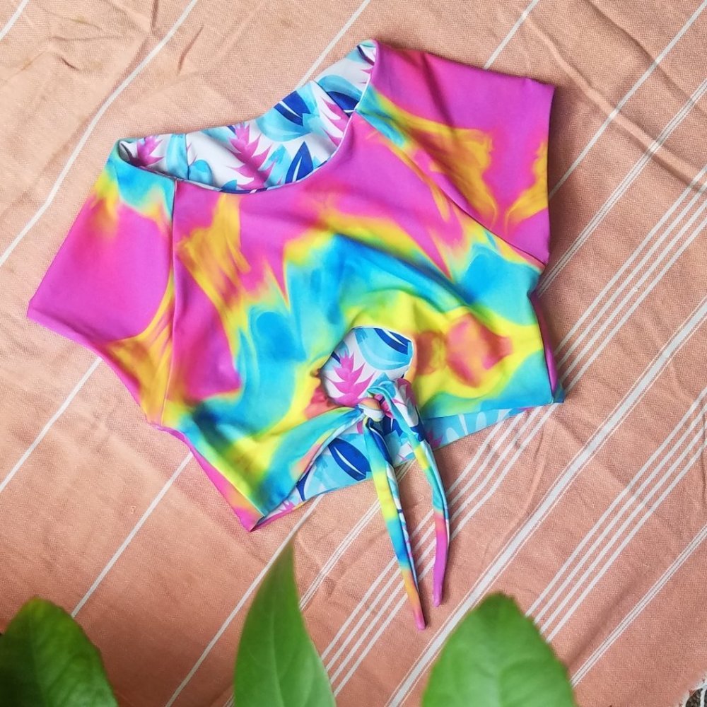 MOANA x ALANA BLANCHARD Tie-Dye Reversible Tee-Top - Size S - NWOT 💖